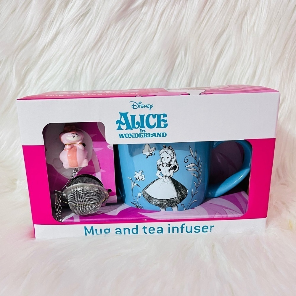 Alice in Wonderland Mug and Tea Infuser